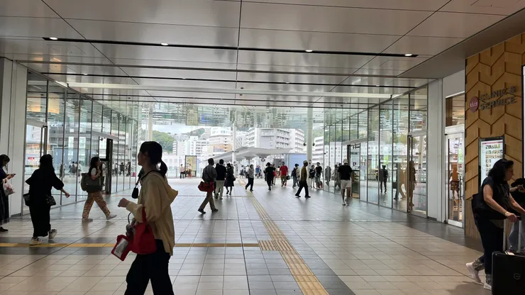 廣島車站2樓其實還滿好逛的。