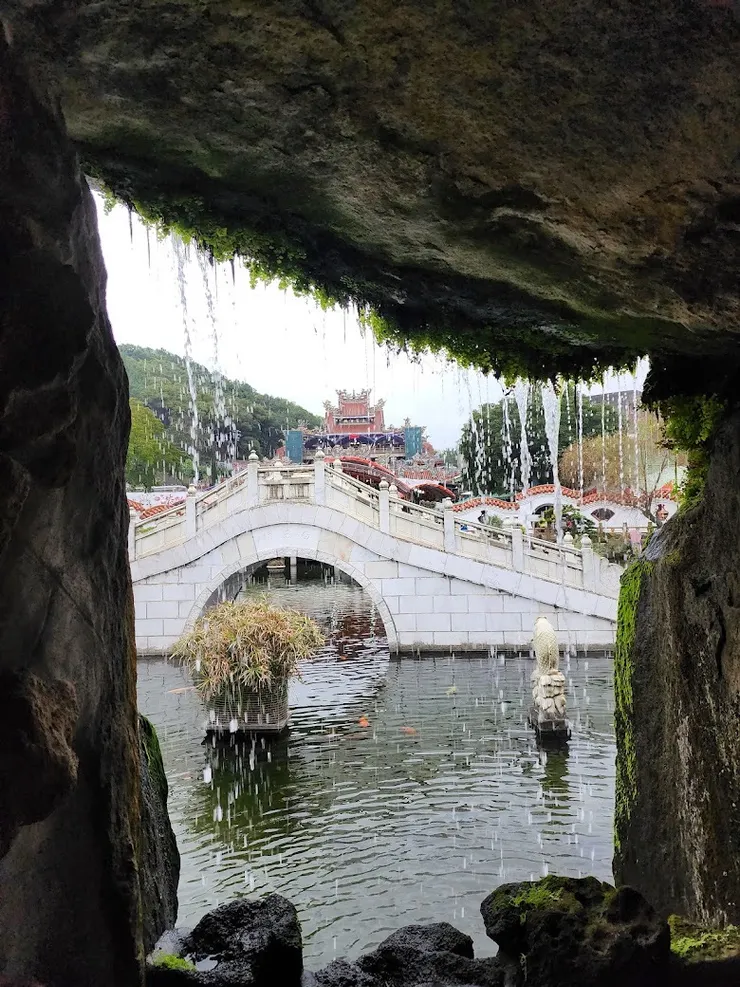壽山巖觀音寺（圖片截圖於網路）