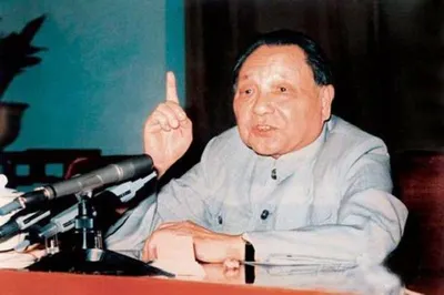 從寡頭專制到黨政一體—改革開放40年之政經脈絡