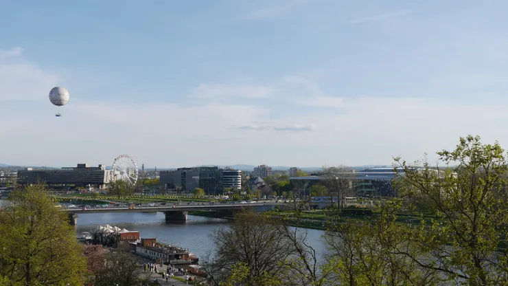 Krakow這邊一樣有熱氣球和摩天輪