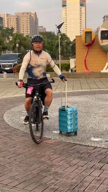 已連續第三年參加，慢悠悠在6點半集合時間前才到集合地點的我