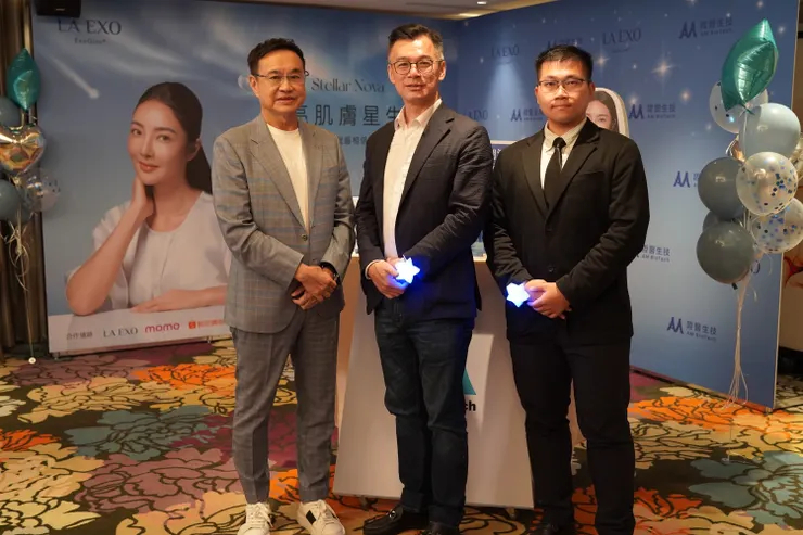 由左至右分別為：陞醫生技董事長謝儒生、國際外泌體研究專家沈湯龍教授、品保主管黃帷綸，共同出席新品發表會，展現從研發、領導到品質控管的完整實力。（陞醫生技提供）