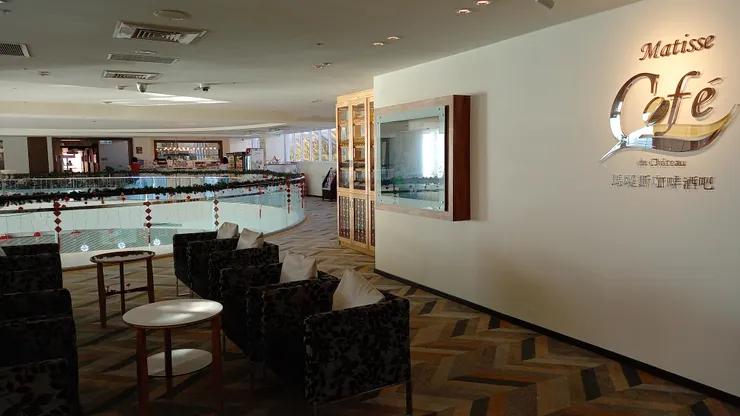 我們在波西塔諾館三樓的馬堤斯咖啡酒吧享用下午茶!