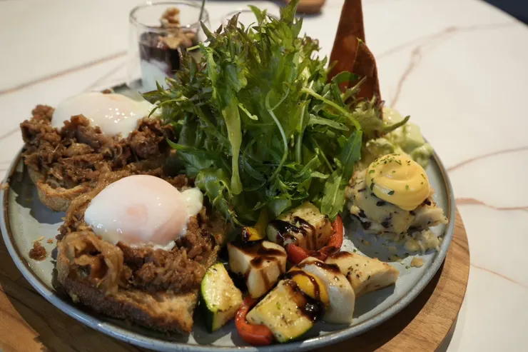 溫泉蛋日式牛肉