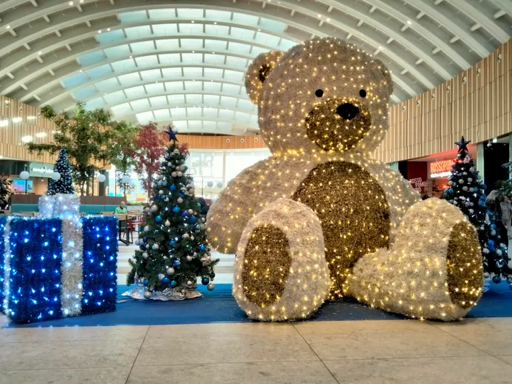 購物中心的大型聖誕節裝飾