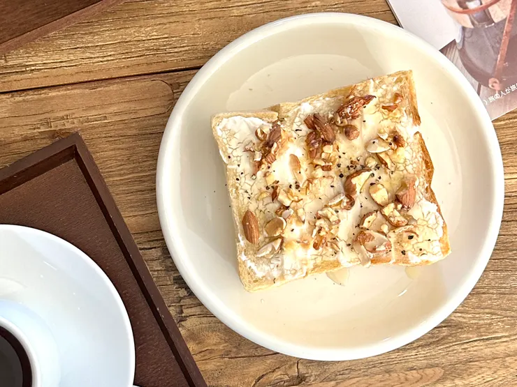 Ricotta cheese杏仁吐司