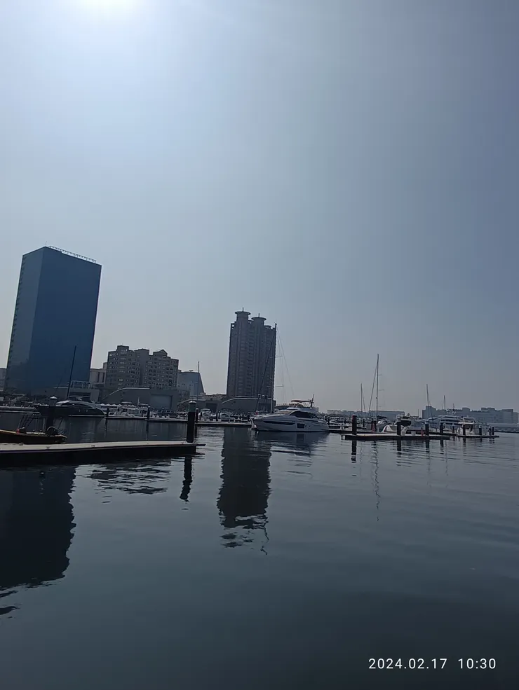 訪黃色小鴨，自拍攝