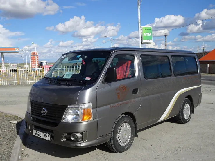 大蒙古團廂型車