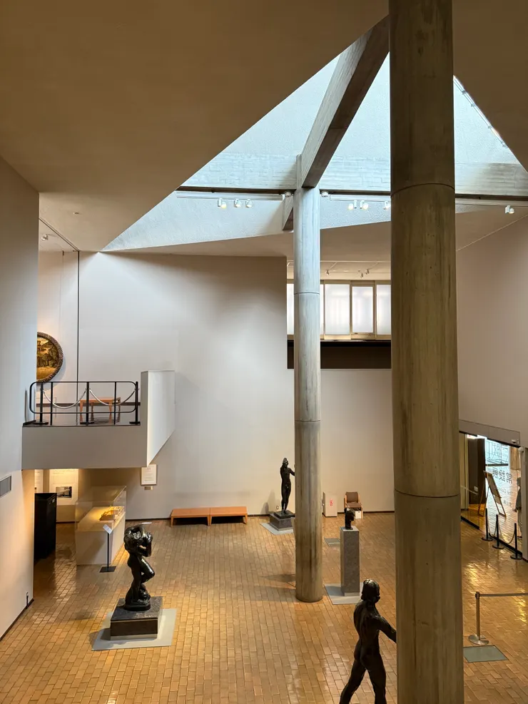 國立西洋美術館的帝展雕像