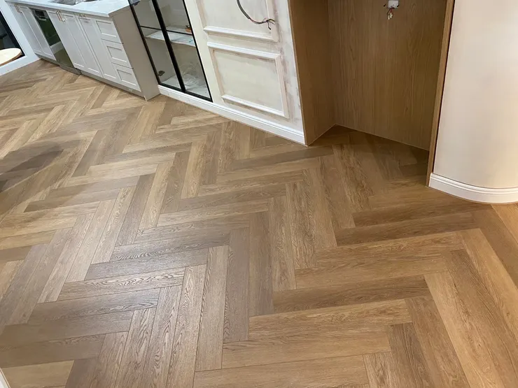 安居木地板，台南超耐磨木地板推薦，SPC地板，人字型地板