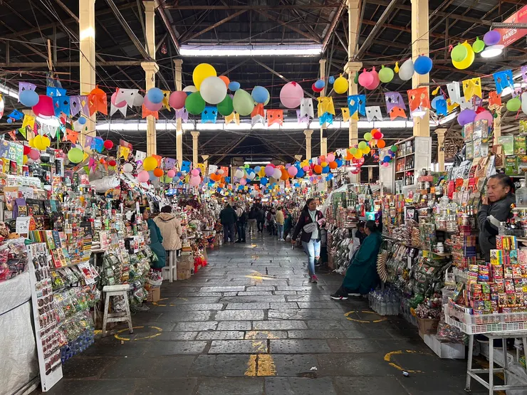 玲瑯滿目的紀念品