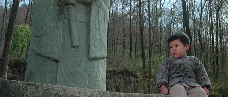 狗娃仍盼著爸爸回來。