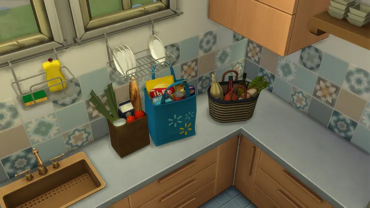 鮮果蔬菜、飲品零食什麼都有，我比大家更害怕沒有食物。