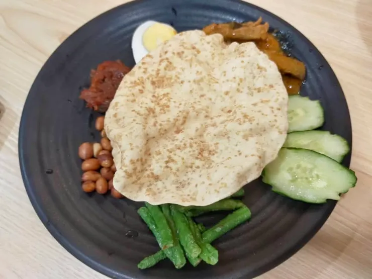 椰漿飯 + 乾咖喱羊肉