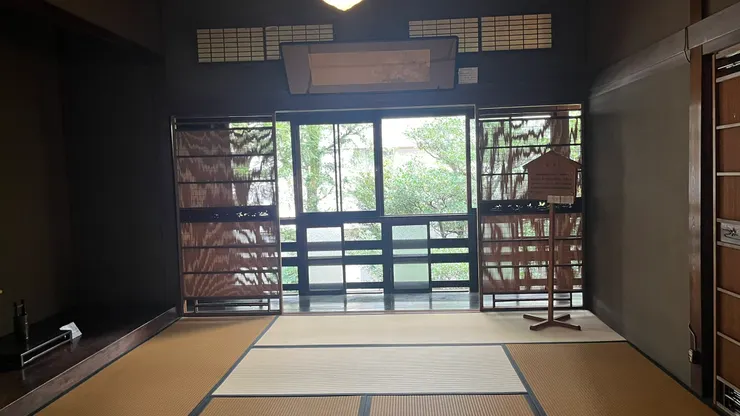 尤其這個採光，若我是客人也會覺得很舒服。