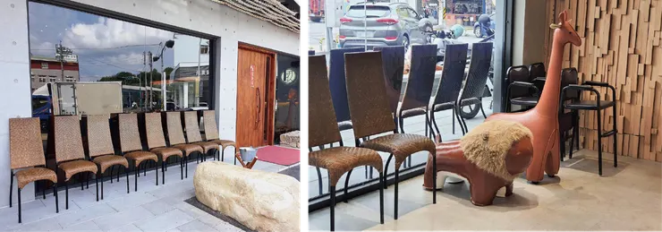 內外皆擺放多張木椅,讓候位者不必久站