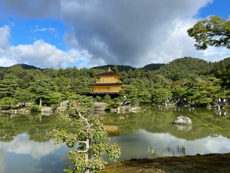 終於見到金閣寺