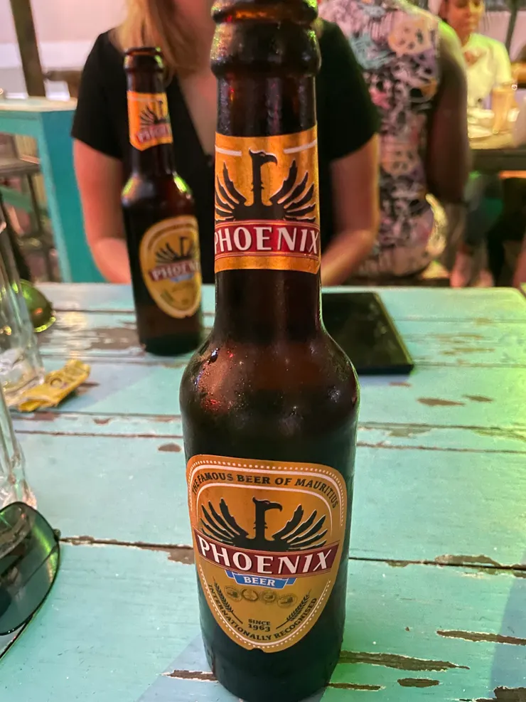 在Mafiozzo酒吧喝的在地啤酒Phoenix