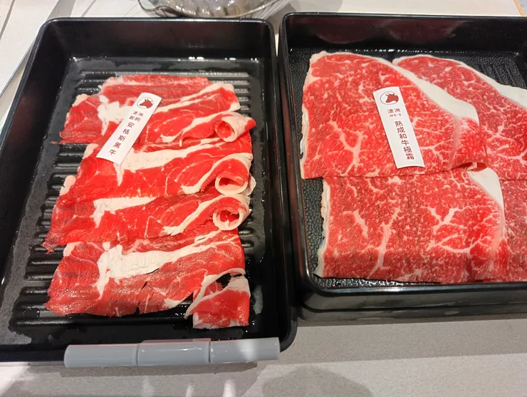 安格斯黑牛+熟成和牛極霜