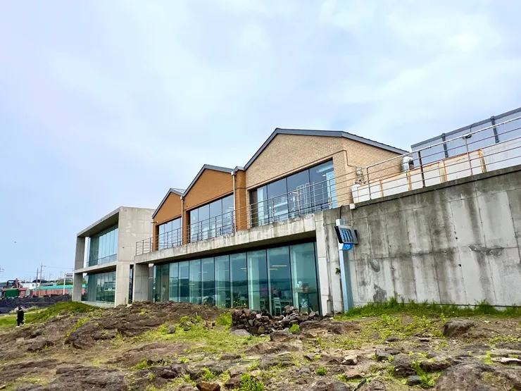 內用區須先預約