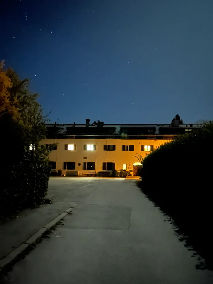 清晨05:05的青年旅館