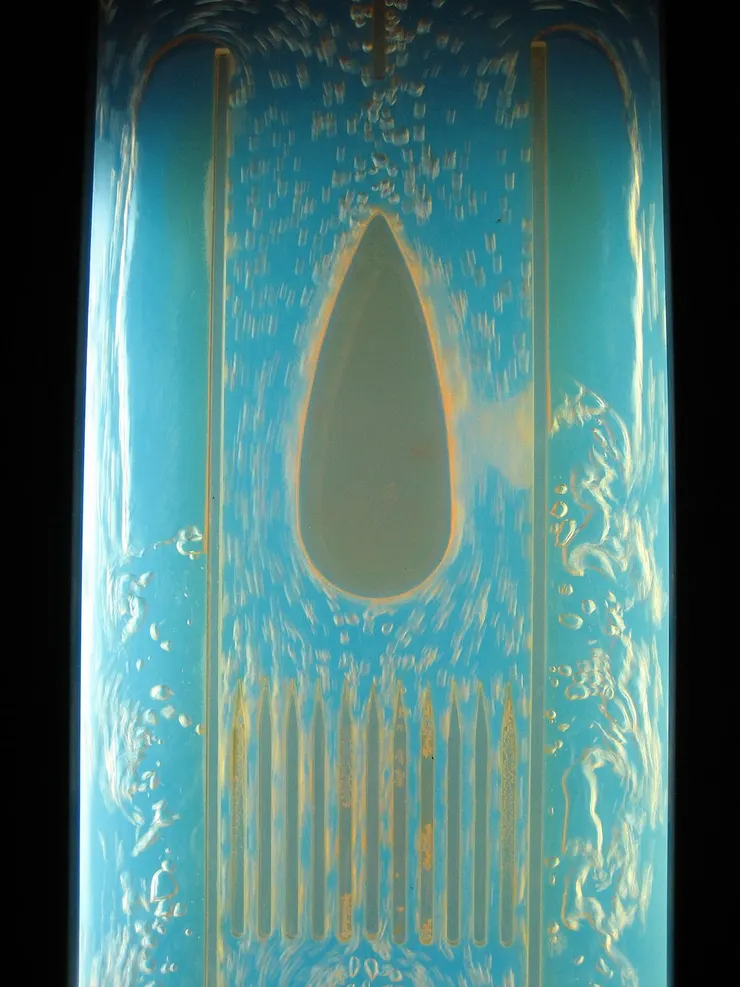 流線型設計可以減少亂流。Mountain 提供