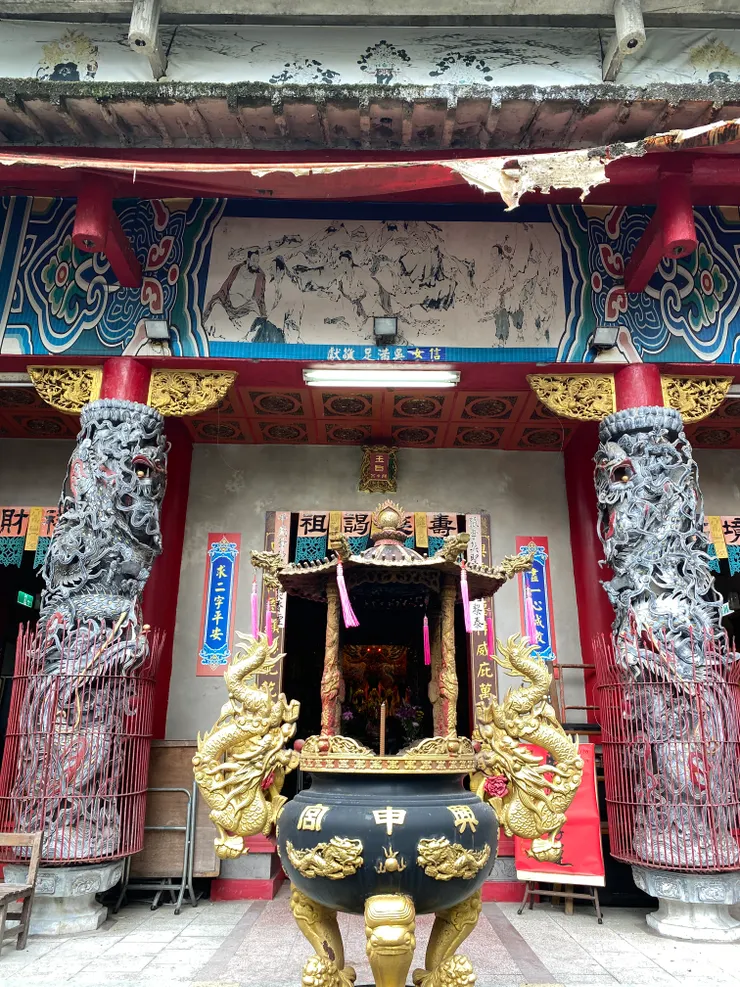 民生路底的興申宮