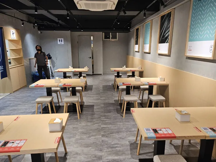 整體來說,餐廳環境跟品質真的很不錯,乾淨又舒服