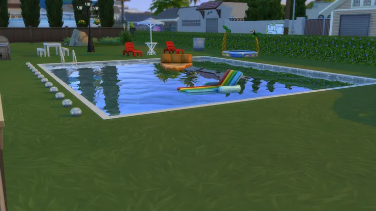 現在天氣冷,看到這個泳池覺得更冷...