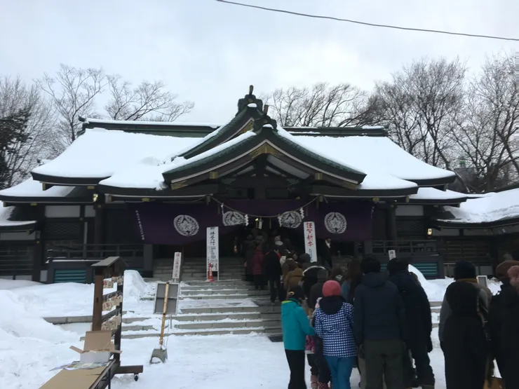 札幌護國神社，紀念日本西南戰爭時的軍人的神社。