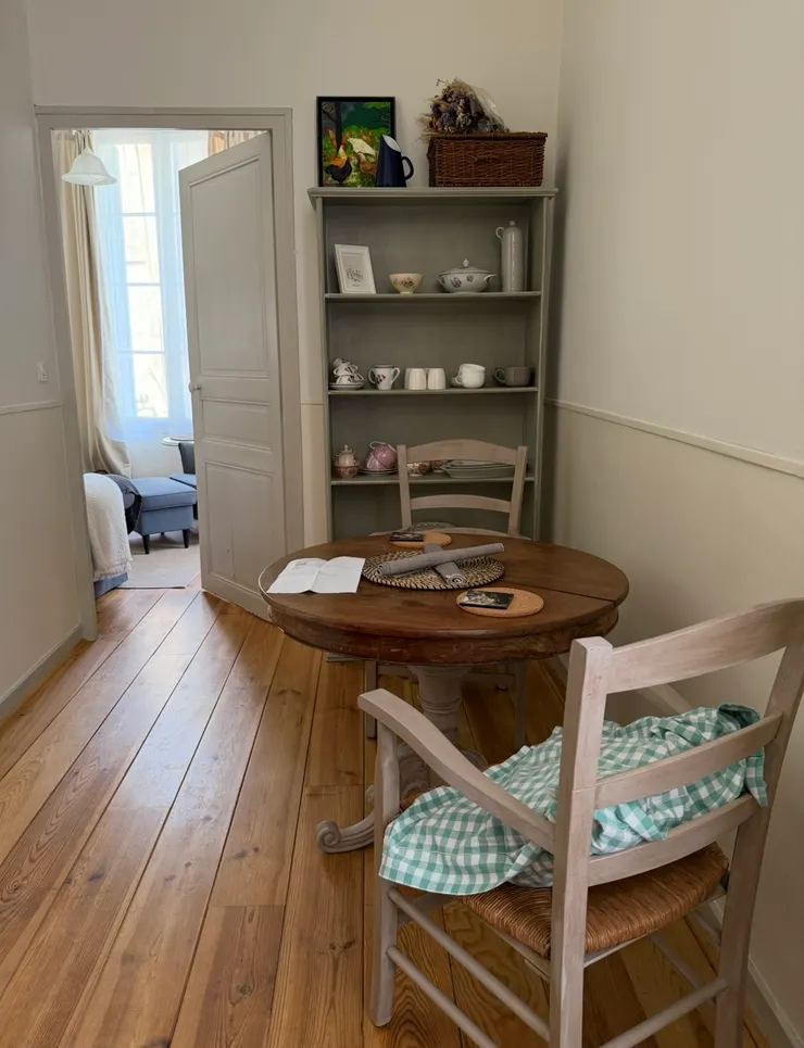 大部分的時候，我們在這𥚃用餐