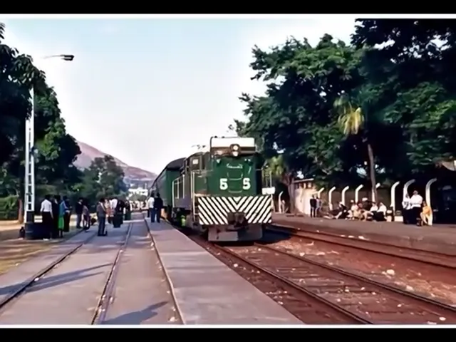 五、六十年代香港沙田火車站。（網路截圖）