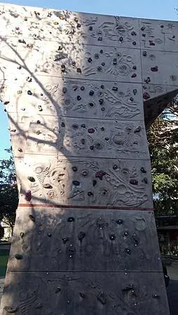 [新北旅遊]新店區溜公公園、北新藝術廣場，優質運動設施、堪比