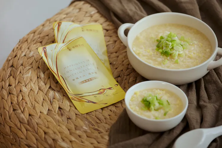 圖說：勤億「幸福十八滴雞精」常溫包裝方便攜帶，讓職場媽媽隨時補充元氣，婦幼展24入裝1組下殺76折，第2組再下殺半價折扣！（資料來源：勤億蛋品科技）