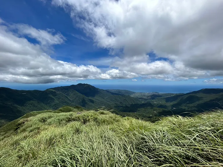 可以看一整天的山景和天空