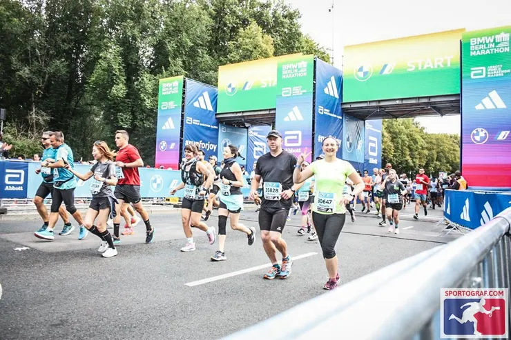 柏林馬拉松起跑啦