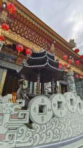 天公爐與廟宇設計莊嚴（圖片截圖於網路）