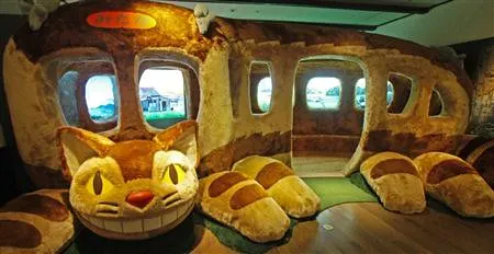 圖片出處：http://ghiblirider.blogspot.tw/2011/06/blog-post_4.html