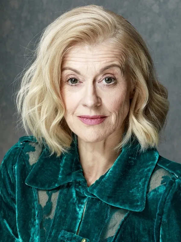 現在是氣質滿滿英國阿姨