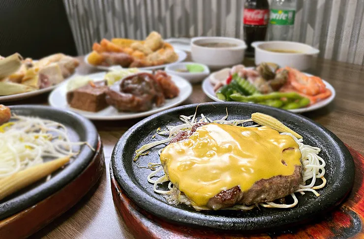 桃園吃到飽推薦│饗厚牛排桃園店:百元預算爽吃百道料理自助吧!