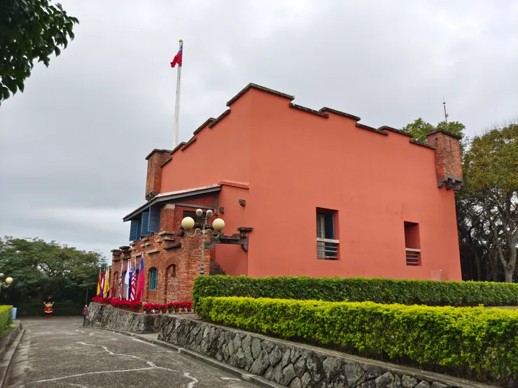 由不同角度看370年歷史的紅毛城。