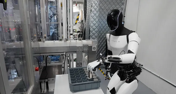 Optimus 在特斯拉工廠進行正式工作