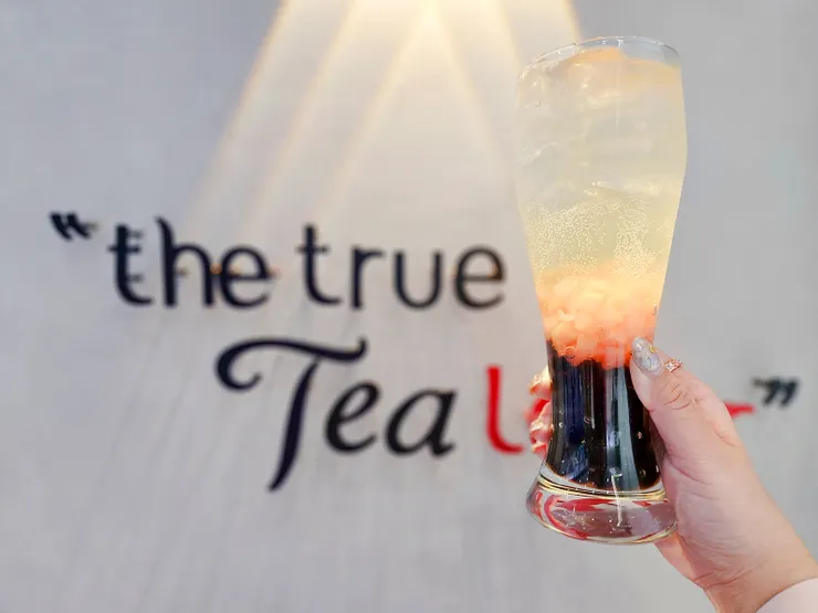 圖說：「珍桃氣」因加入奧利多水，帶有氣泡感，再加上軟甜水蜜桃及Q彈珍珠，口感層次豐富，預計將再掀搶購熱潮。（資料來源：清心福全）