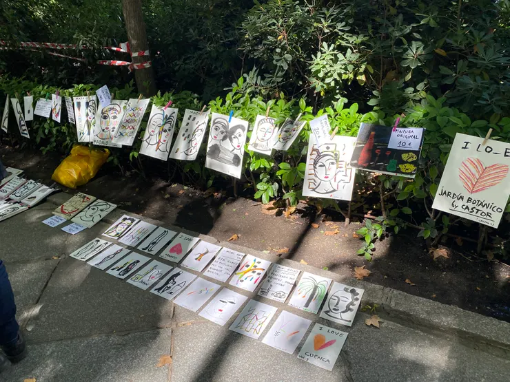 近美術館小販也都藝術氣息