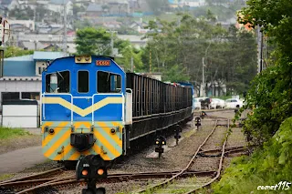 列車停在春採站休息