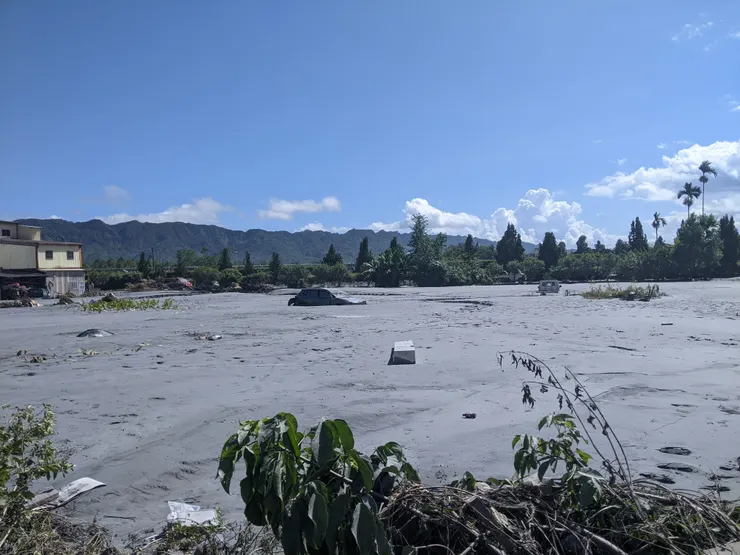 幾乎滅頂的車輛