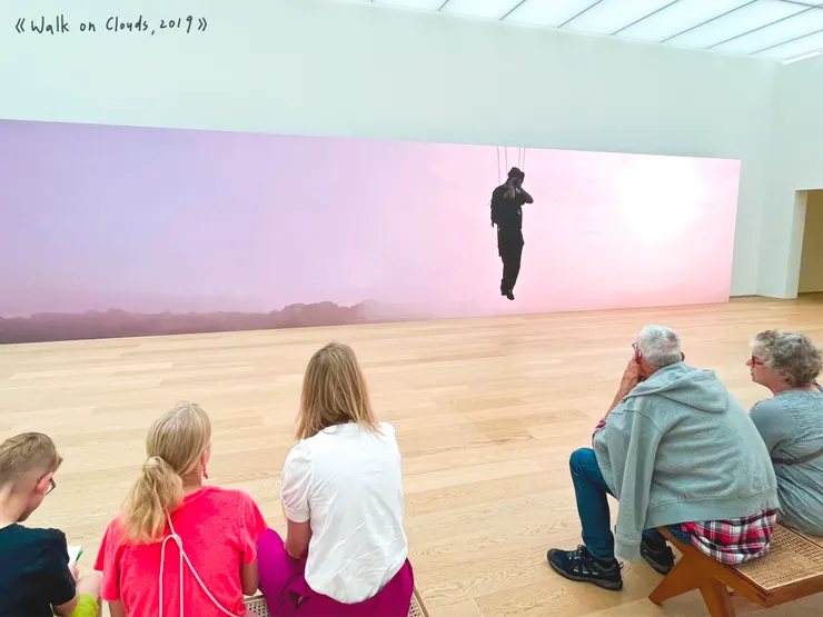 Abraham Poincheval 《Walk on Clouds, 2019》