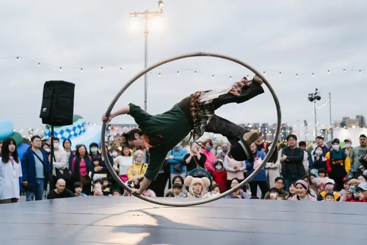 ▲9月27日當天也特別邀請星合馬戲團登場表演。