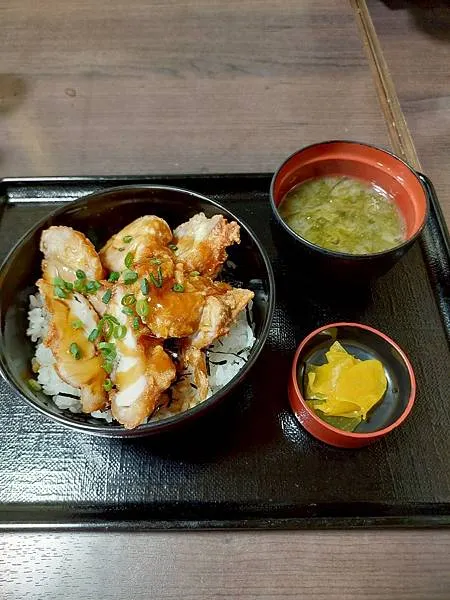 炸雞丼飯