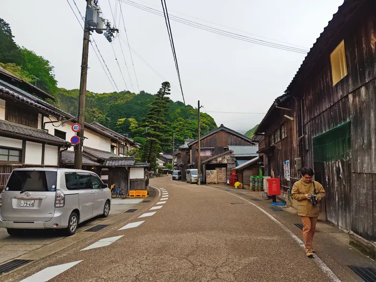 清晨的伊根老街道